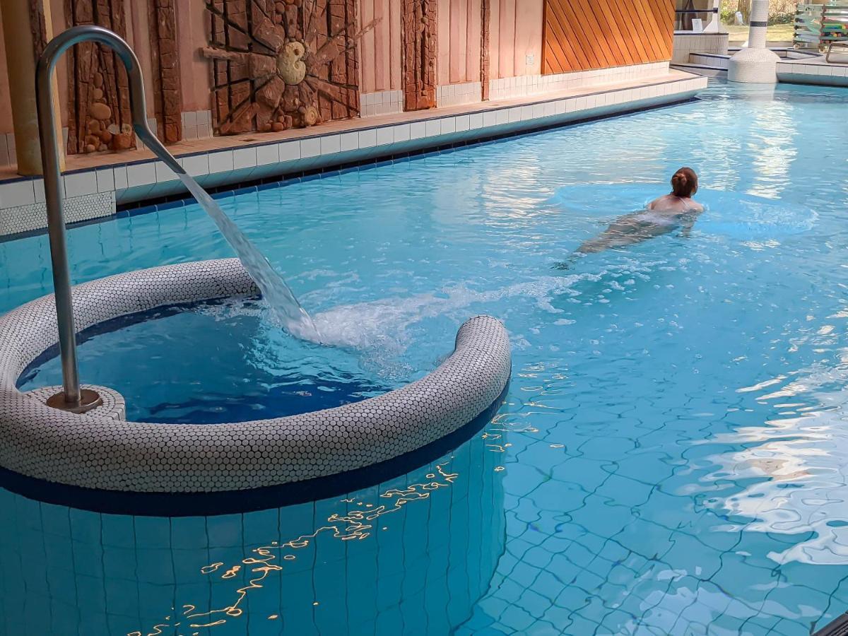 Hotel Restaurant & Spa Verte Vallee 蒙斯特 外观 照片