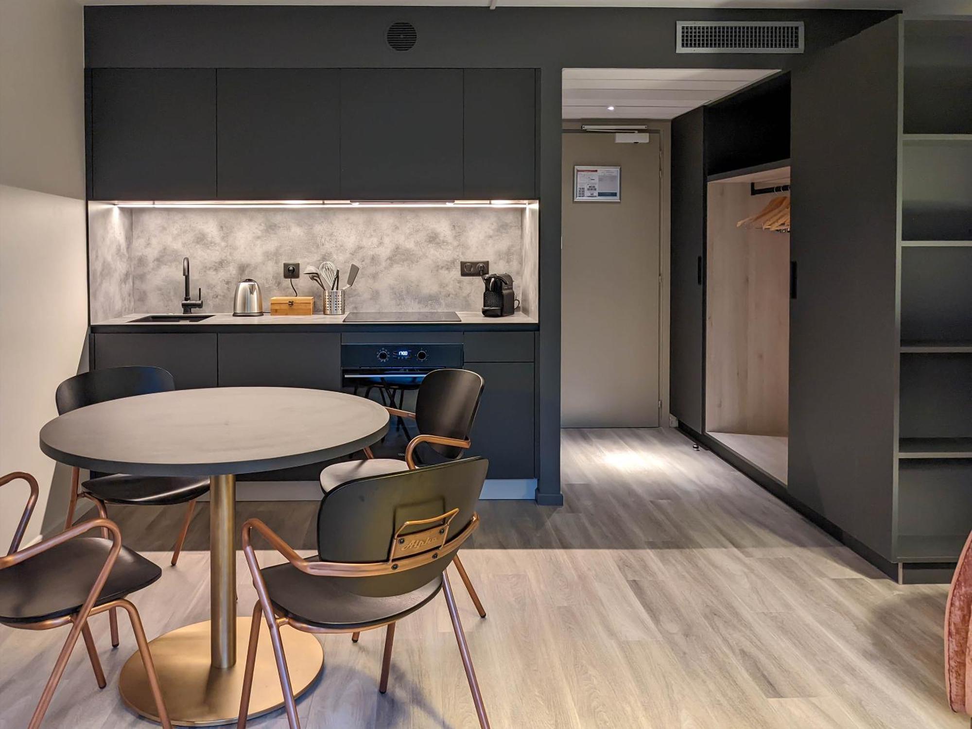 Hotel Restaurant & Spa Verte Vallee 蒙斯特 外观 照片